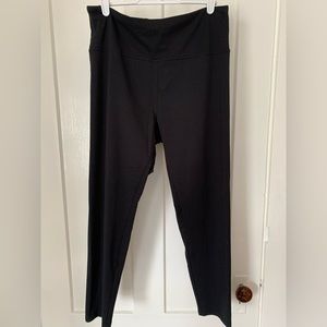Three Dots High Rise Staple Ankle Length Black Leggings with Mesh Lining